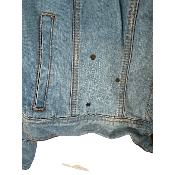 Avenue Jeans Light Wash Embroidered Rose Denim Jacket Size 14/16 Juniors Stretch - Picture 7 of 9